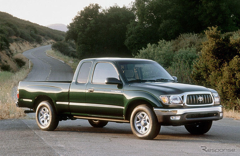 【シカゴモーターショー'04出品車】注目、注目---トヨタ『タコマ』