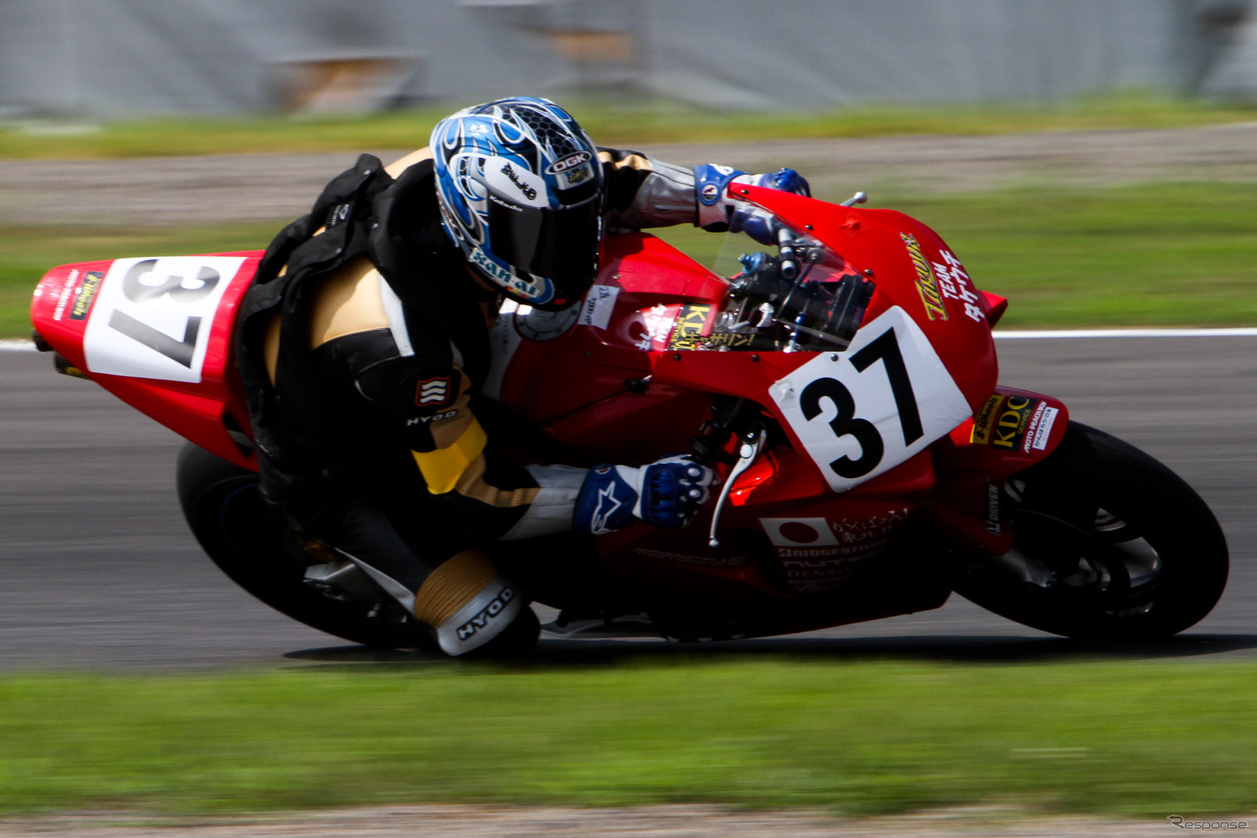 鈴鹿4時間耐久ロードレース2011