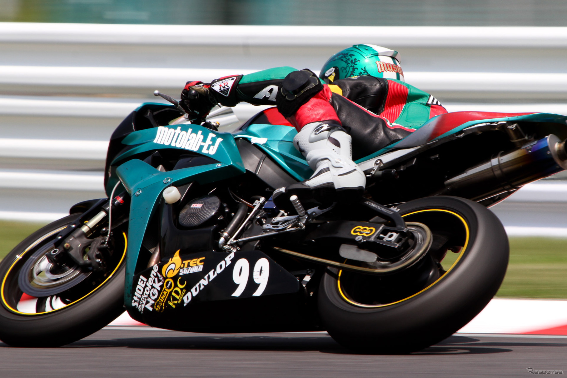 鈴鹿4時間耐久ロードレース2011