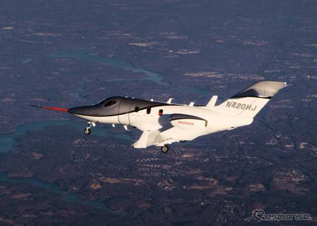 2010年12月、FAA承認飛行