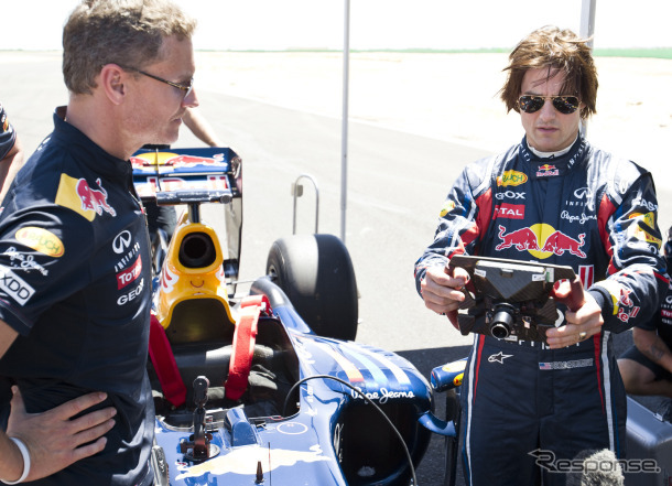 F1マシンをテストドライブしたトム・クルーズ