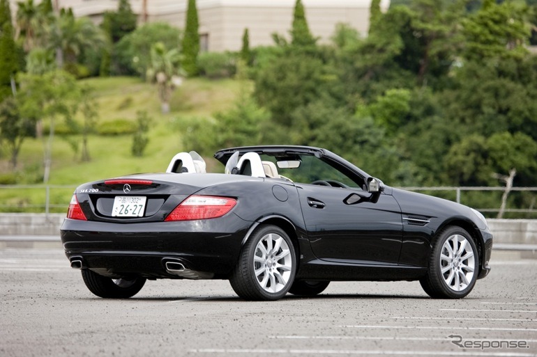 写真はメルセデスベンツ SLK 200 BlueEFFICIENCY