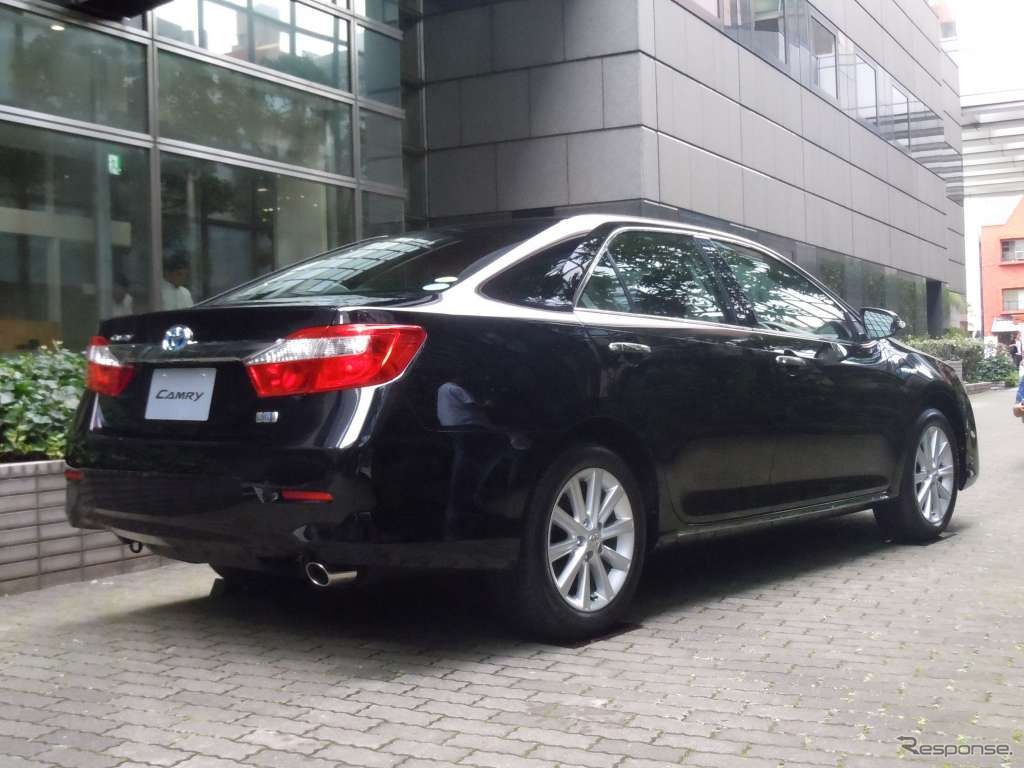 新型トヨタ・カムリ