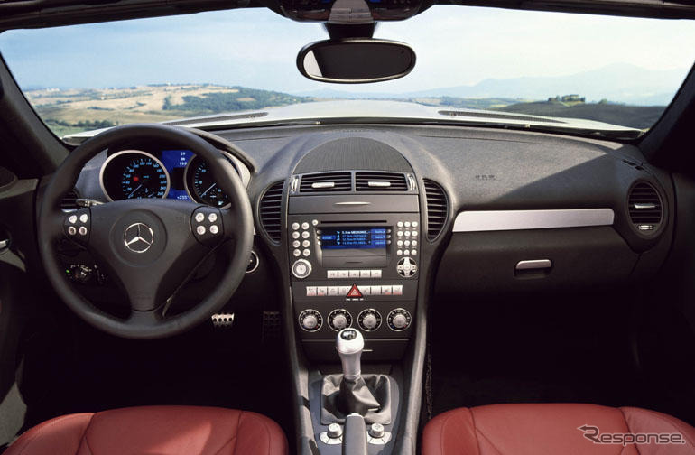 【ジュネーブモーターショー'04出品車】新型メルセデスベンツ『SLK』受注状況