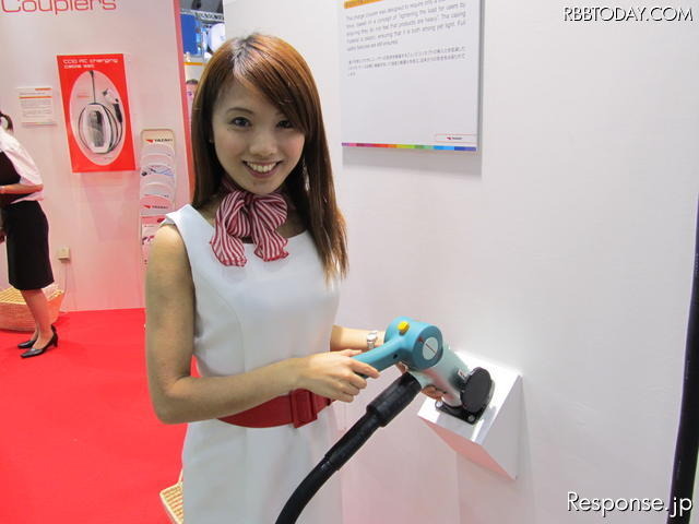 矢崎総業の次世代EV用充電コネクタ プロトタイプ