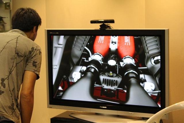 【TGS 2011】『Forza Motorsports 4』が示すカーマニアも満足のKinect対応モード  