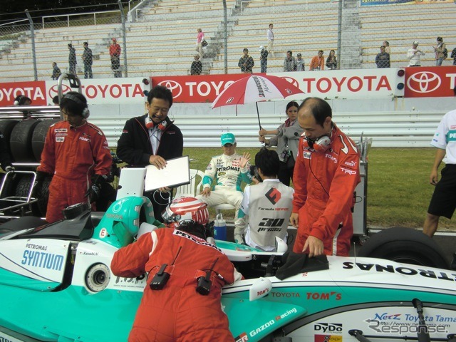 7番グリッド発進から、最終的に3位を得た中嶋一貴。