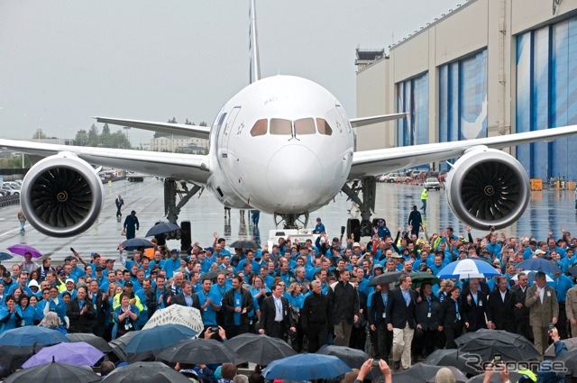 9月26日、米エバレット工場でボーイングからANAへ、787初号機引き渡しの式典。
