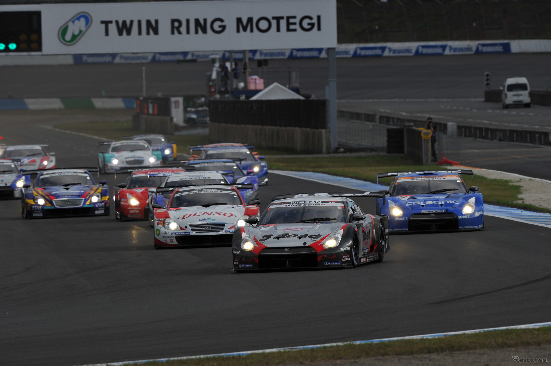 GTアソシエイション、2012年のSUPER GTレースカレンダー変更を発表（写真：2011年の最終戦）