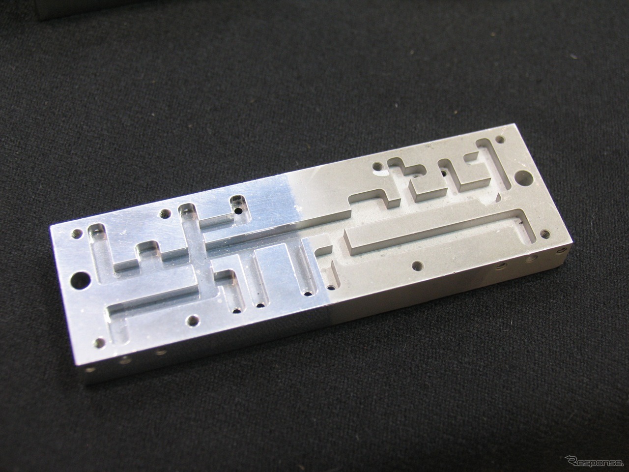 磨き前後ではっきりと効果が見て取れる