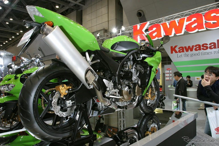 【東京モーターサイクルショー04】写真蔵…カワサキブース編