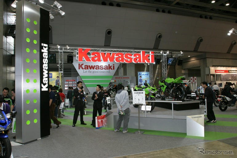 【東京モーターサイクルショー04】写真蔵…カワサキブース編