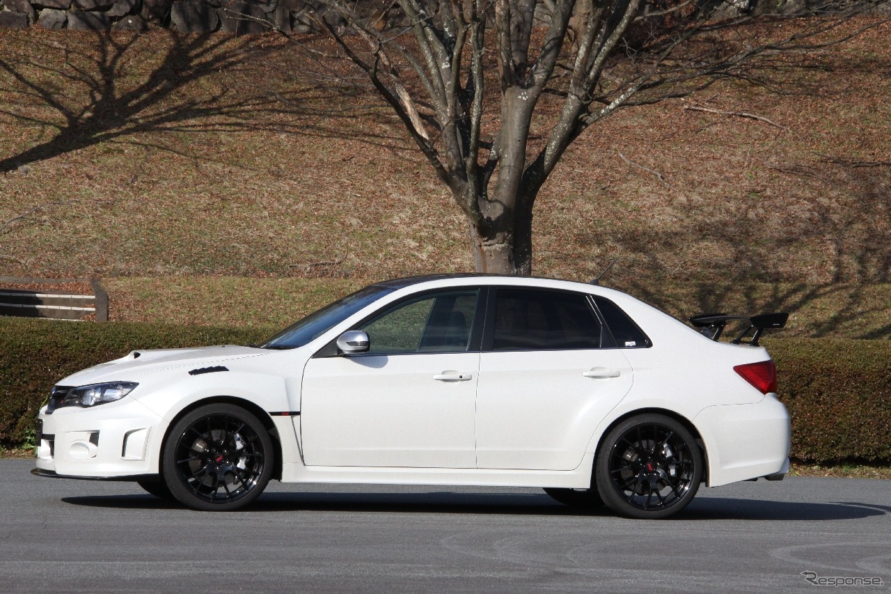 スバル インプレッサのコンプリートカー、S206