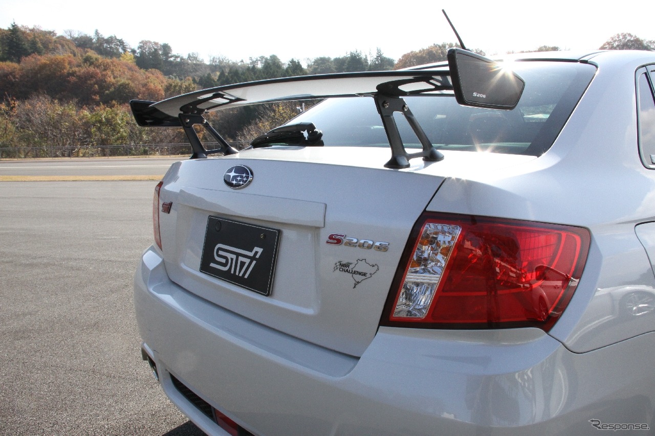 スバル インプレッサ WRX STI S206
