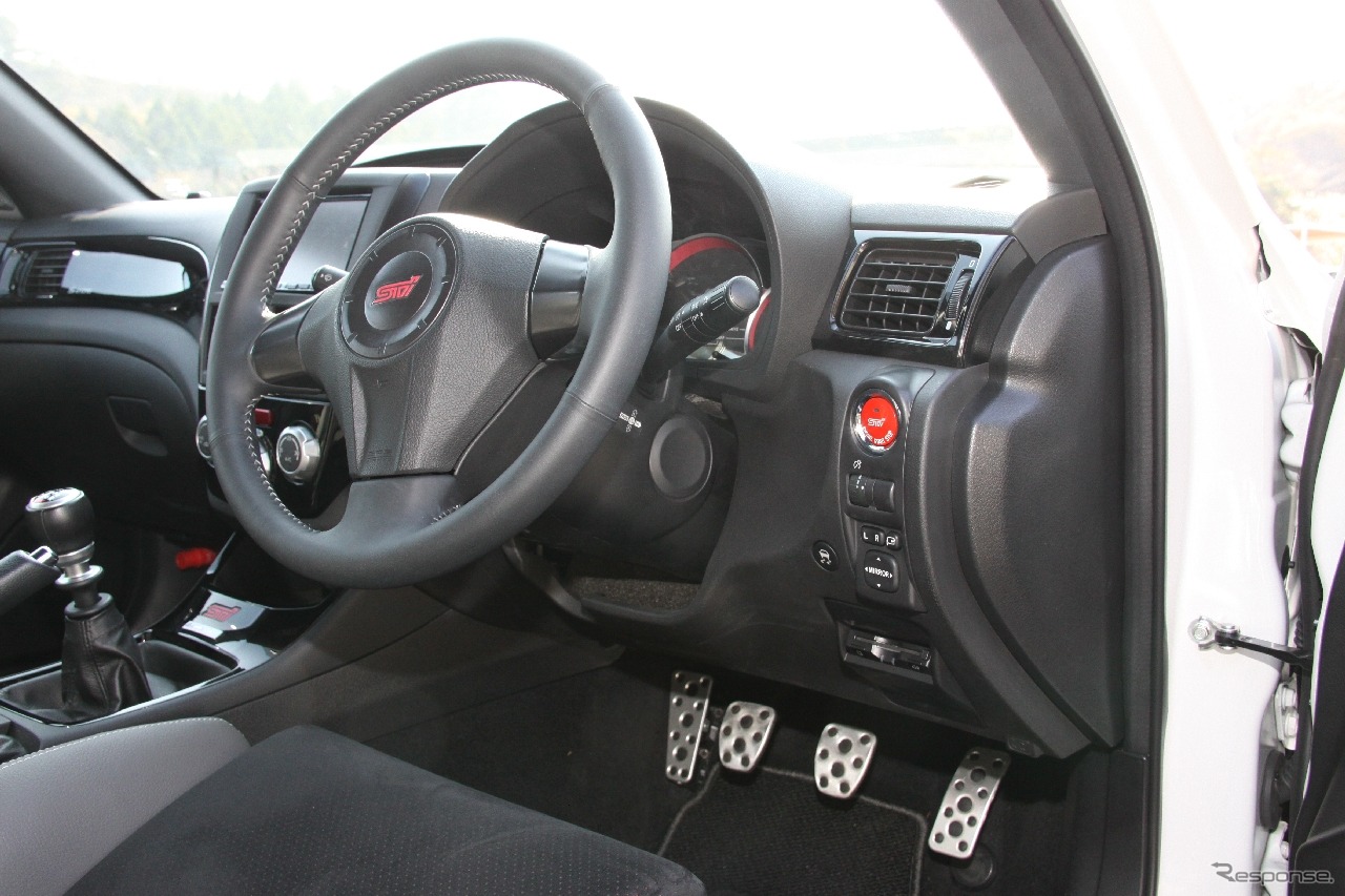 スバル インプレッサ WRX STI S206