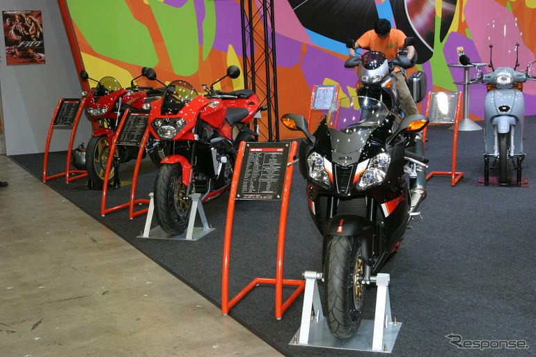 【東京モーターサイクルショー04】写真蔵…アプリリア編