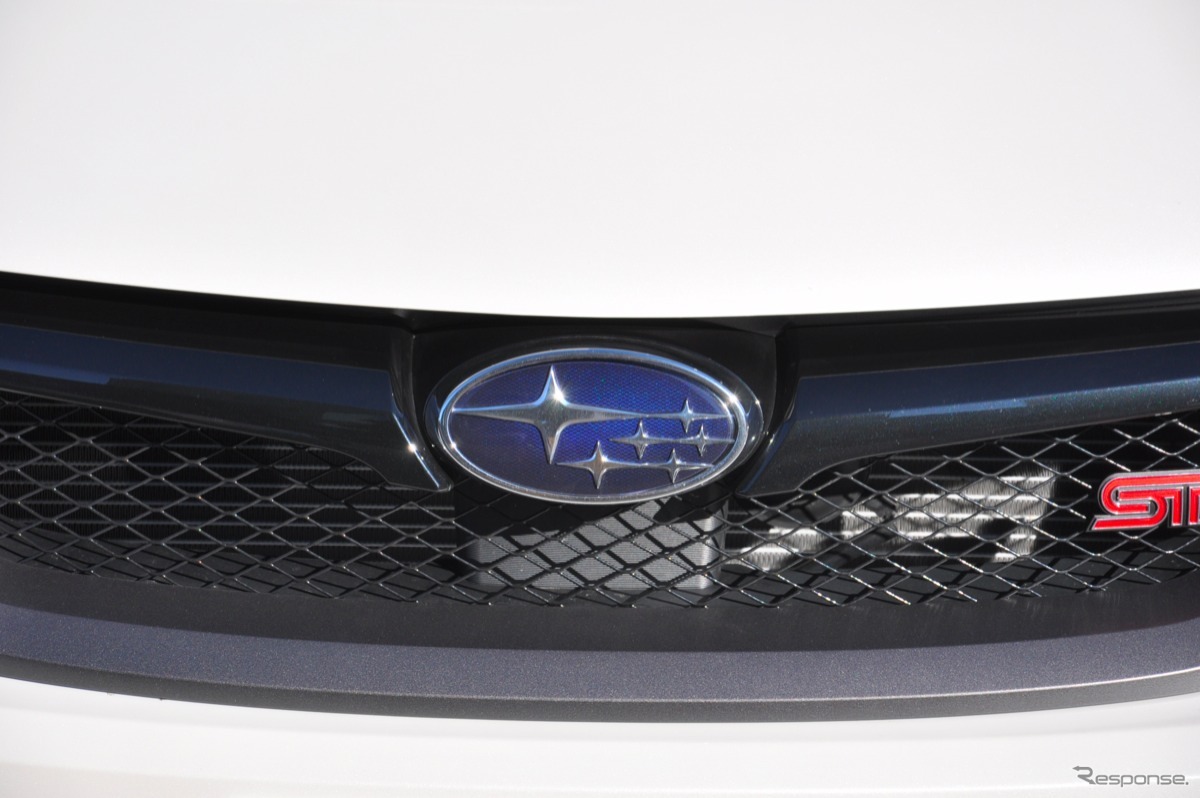 スバル インプレッサ WRX STI 4ドア