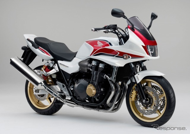 CB1300 SUPER BOL D'OR ABS パールサンビームホワイト×キャンディーアルカディアンレッド×サイクロンブルーメタリック