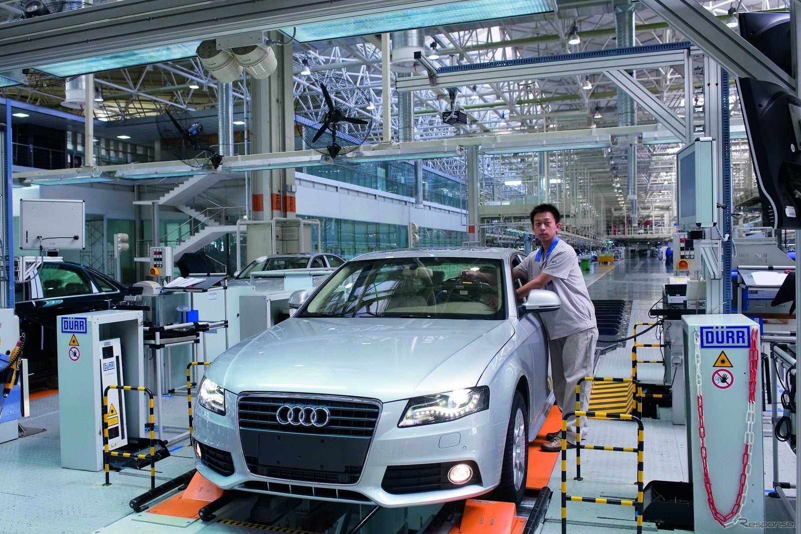 中国で現地生産されているアウディA4