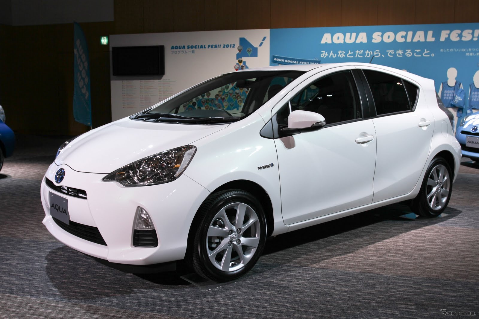 トヨタの新型ハイブリッド アクア（26日発表）