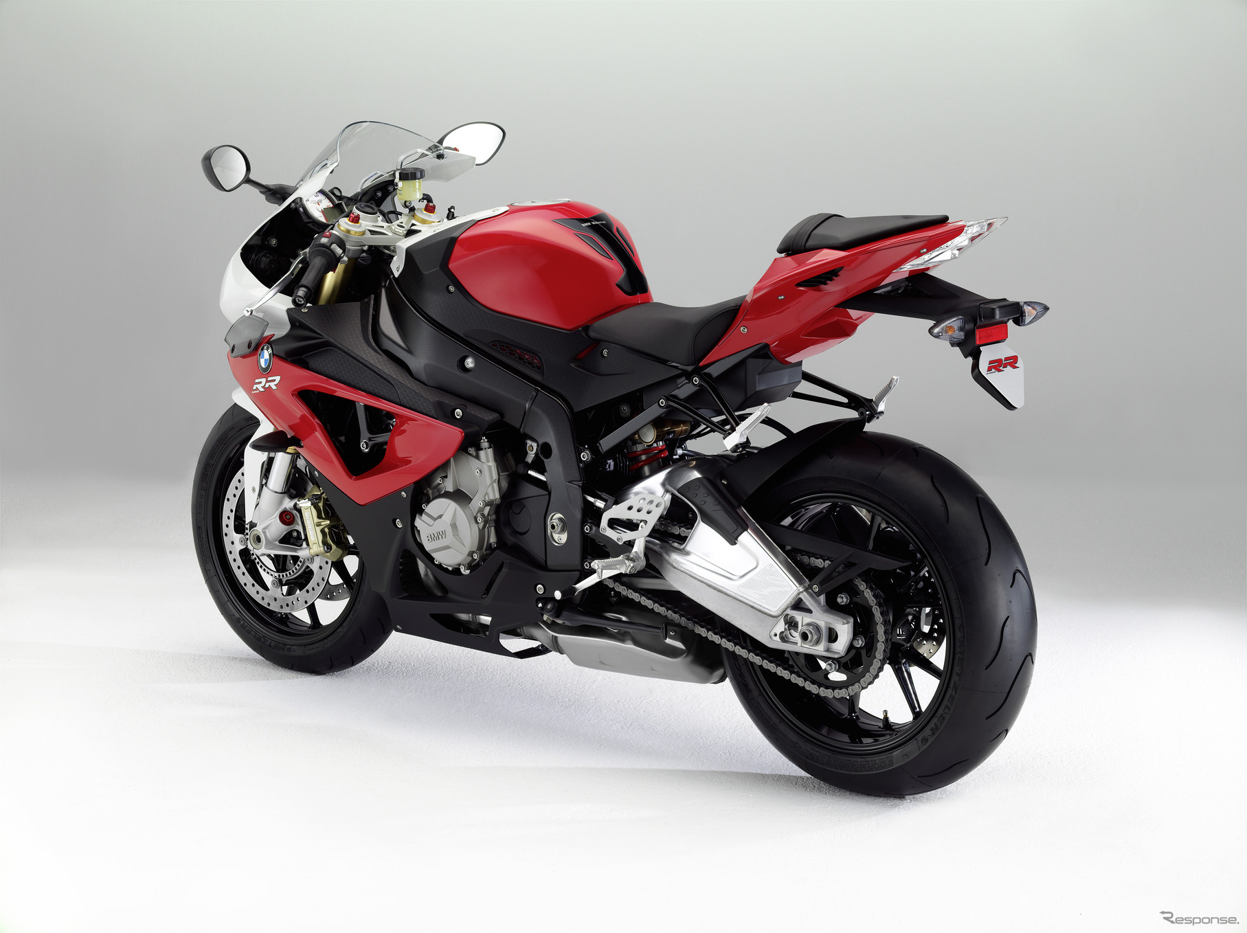 BMW S1000RRをフルモデルチェンジ---高感度のレスポンス