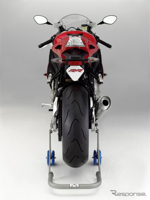 BMW S1000RRをフルモデルチェンジ---高感度のレスポンス