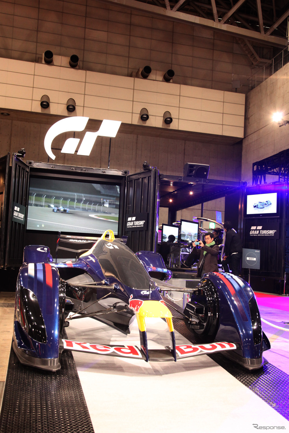 【東京オートサロン12】レッドブルが設計した400km-hオーバーマシン