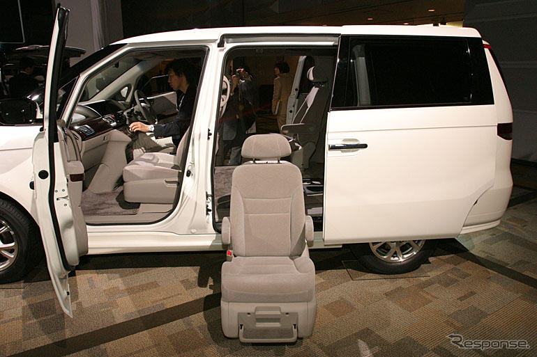【ホンダ・エリシオン発表】鴨居をくぐれる車高に