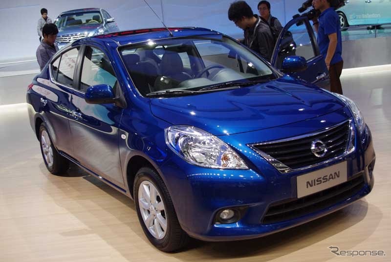 日産サニー（広州モーターショー10）