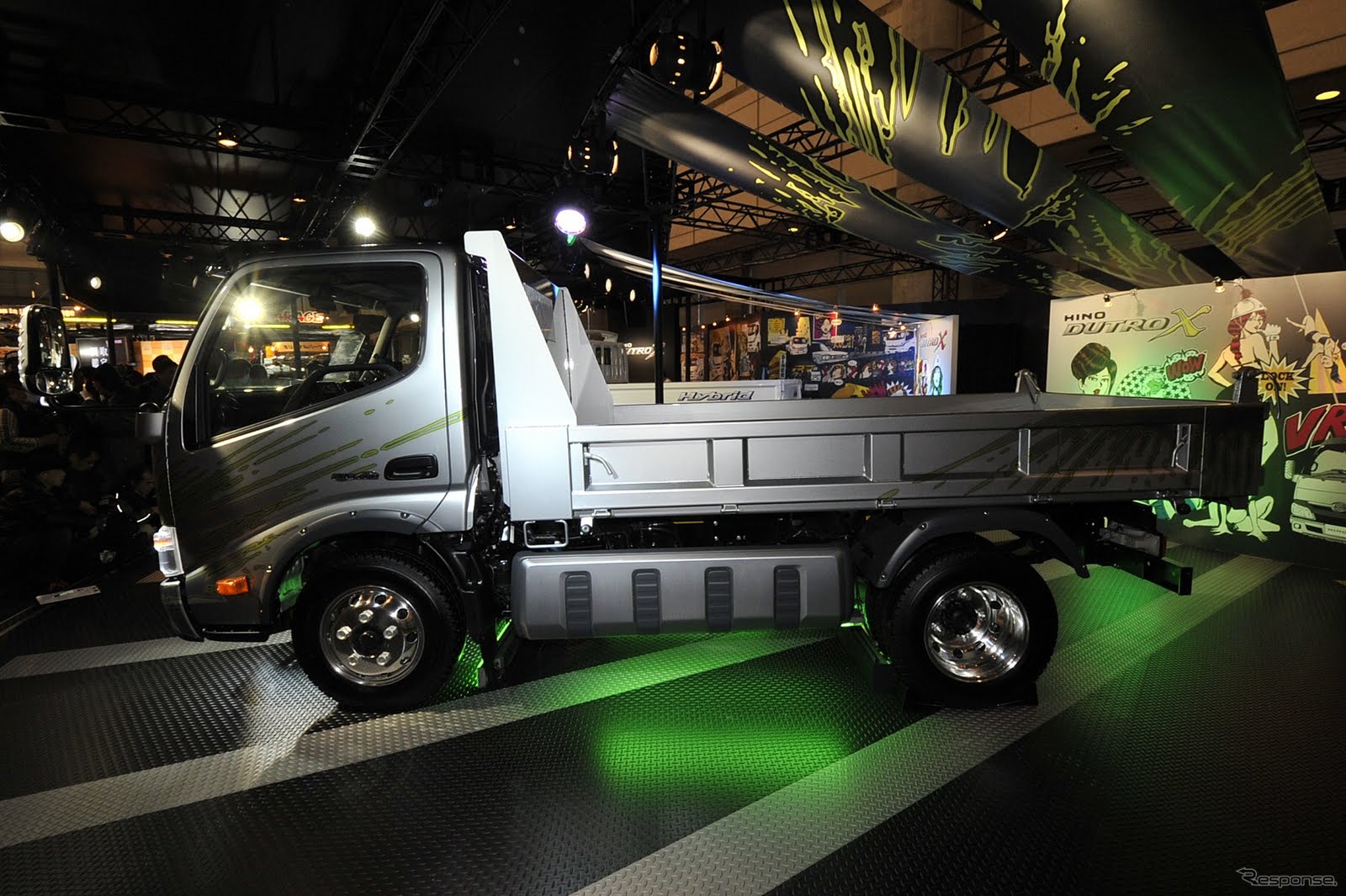 日野デュトロX（東京オートサロン12）