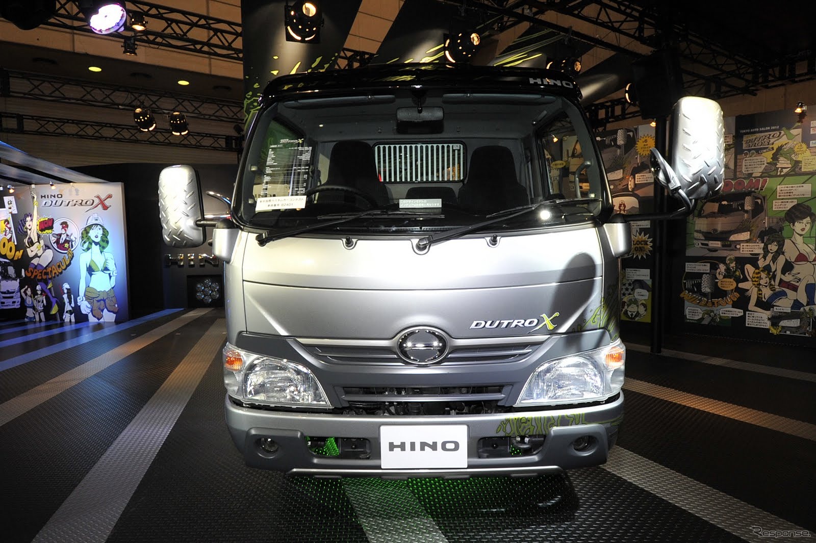 日野 デュトロX（東京オートサロン12）