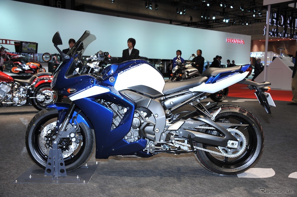 ヤマハ FZ1 FAZER GT（東京モーターショー11）