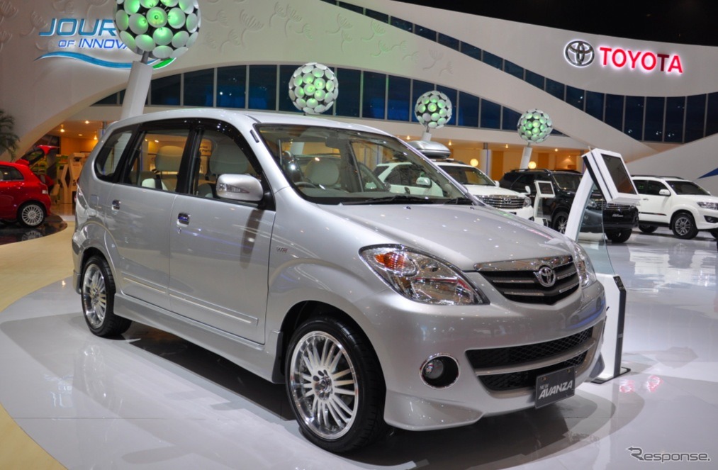 トヨタ・アバンザ（ジャカルタモーターショー11）