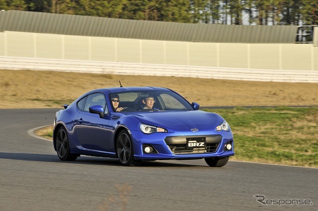 スバルBRZ