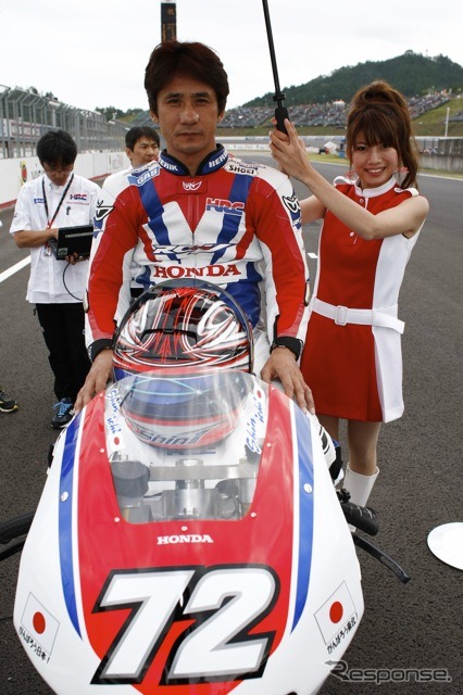 伊藤真一（イベントではホンダNSR500を運転）