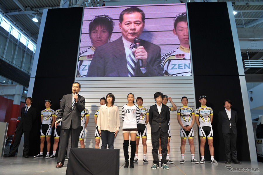 Team UKYO 2012年体制発表会のようす