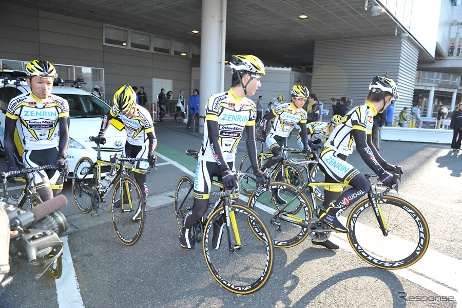 発表会とともにデモ走行も行なわれた（2月18日）