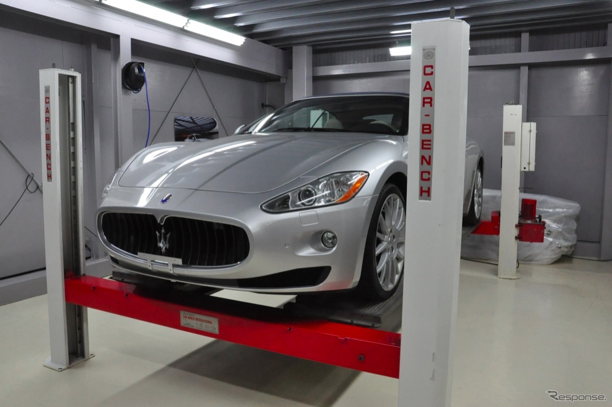 エムエスジャパンの発表会。溶接のデモを行なうなど、来場者に向けて、同社が扱う機器が紹介された