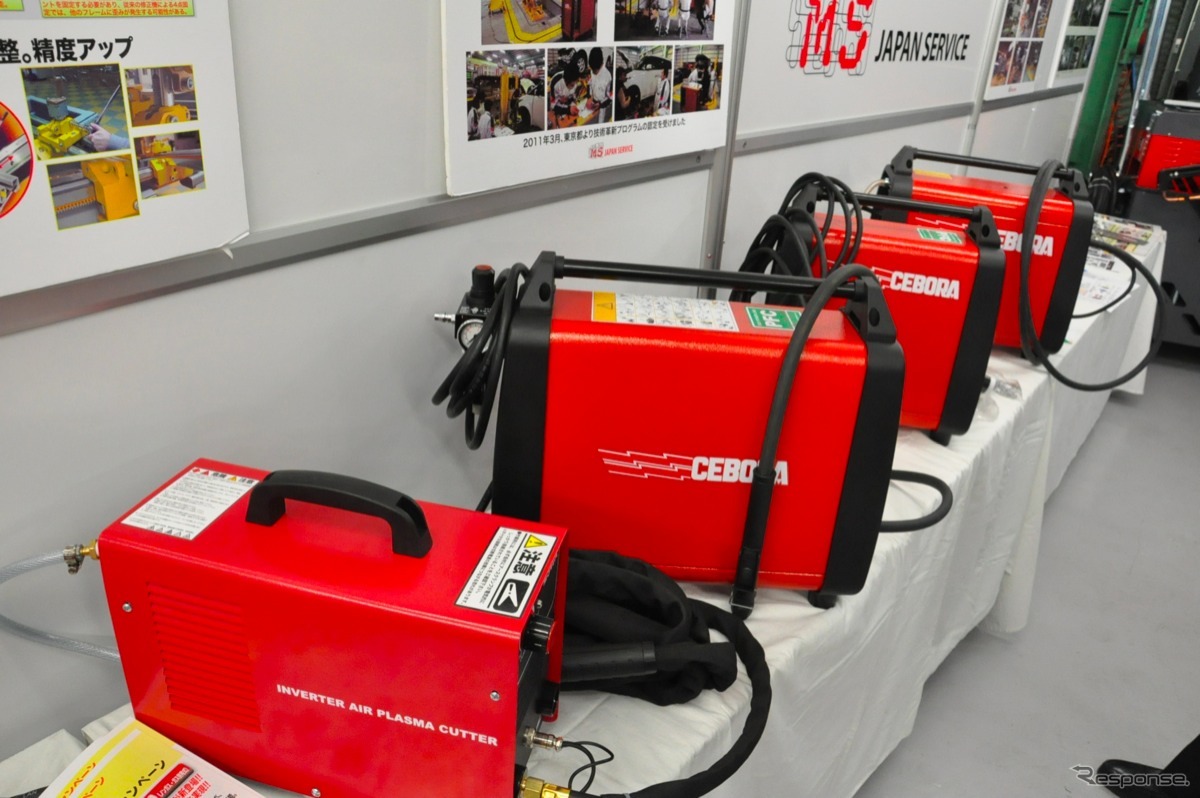 エムエスジャパンの発表会。溶接のデモを行なうなど、来場者に向けて、同社が扱う機器が紹介された