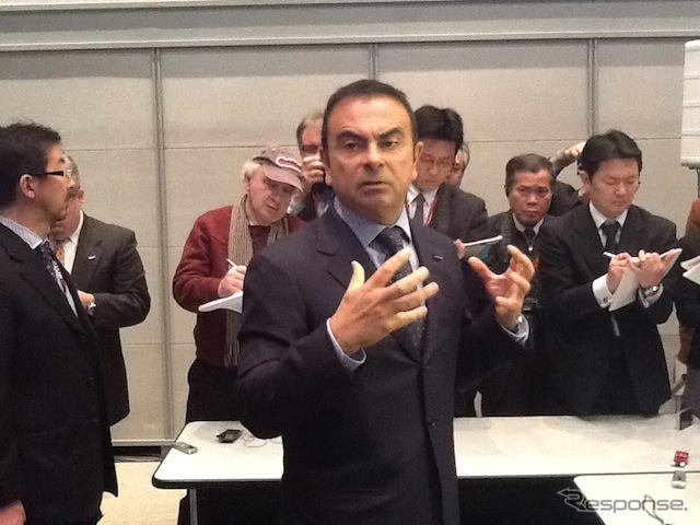 日産自動車 カルロス・ゴーン社長
