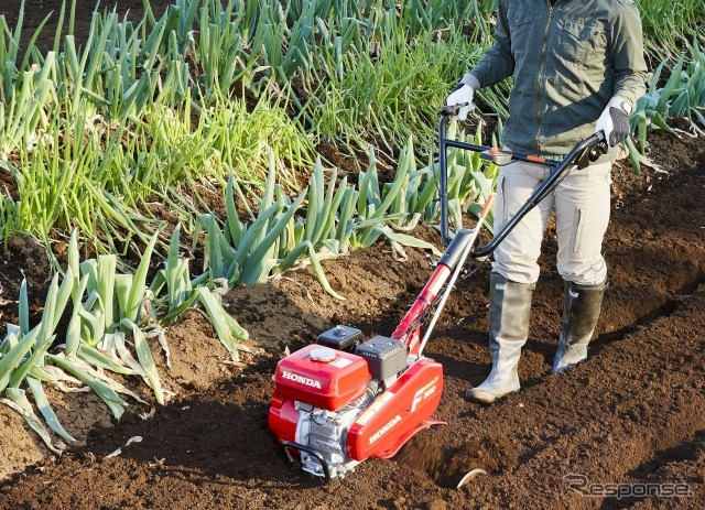 パンチ・エックス F502J 作業イメージ