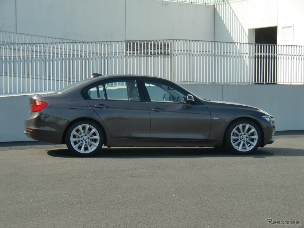 BMW 328i