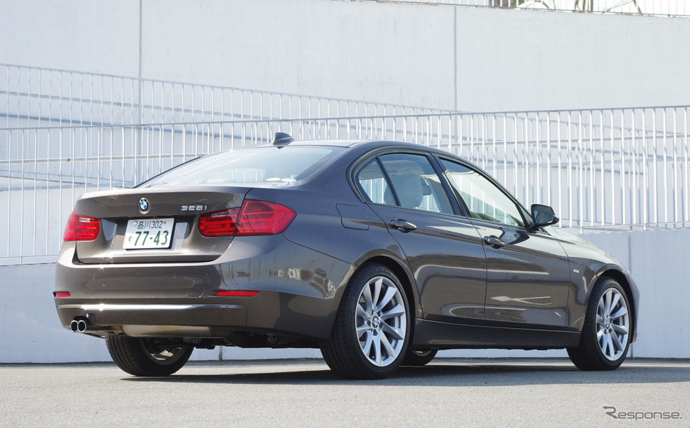 BMW 328i