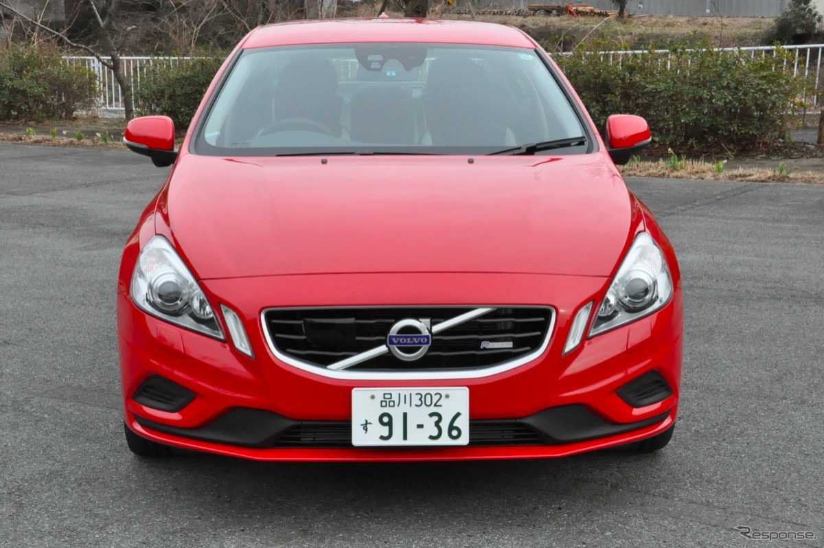 ボルボ S60 T4 R-DESIGN