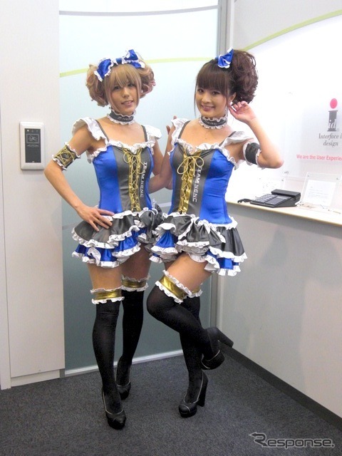 NENC（全日本ラリー）、向かって左から小池はち、まや。