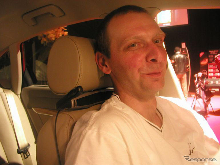 ノキアが携帯電話のハンズフリーキット2機種を発売