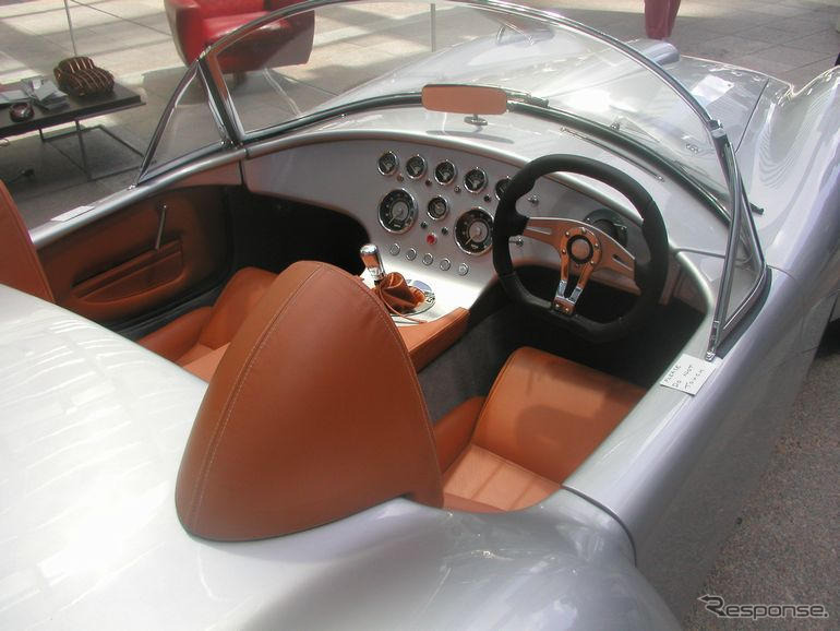 【モーターエクスポ】60年代テイストのスポーツカー『G350』