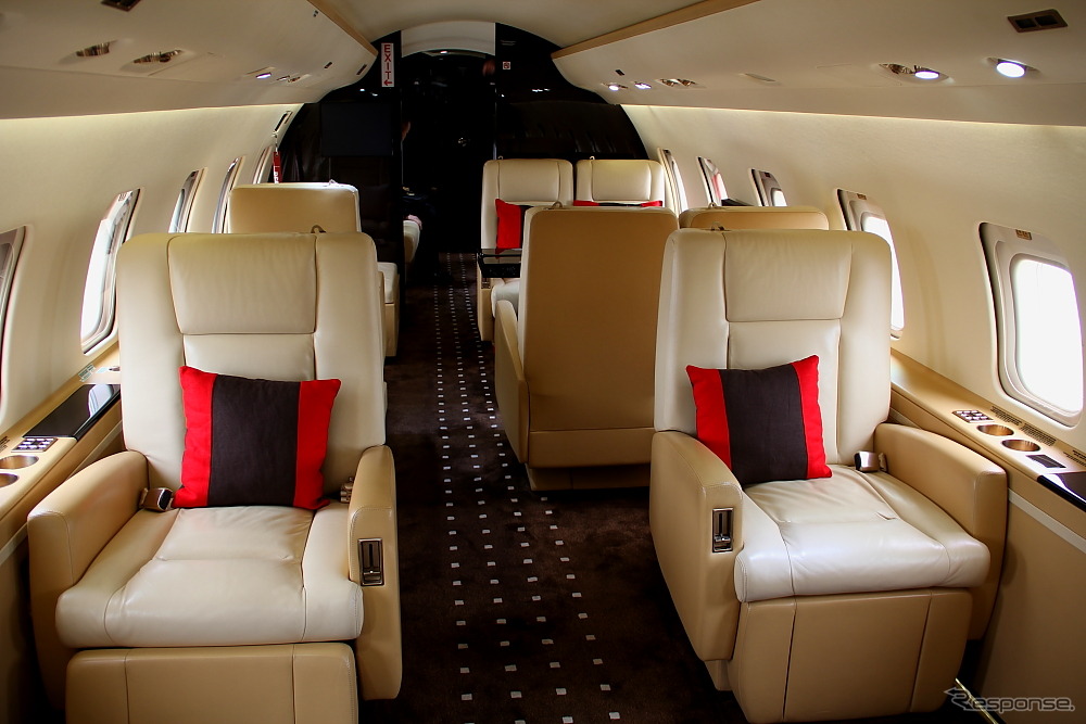 ビスタジェット社（オーストリア）のボンバルディア・チャレンジャー605の客室内
