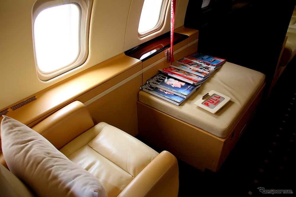 ビスタジェット社（オーストリア）のボンバルディア・チャレンジャー605の客室内