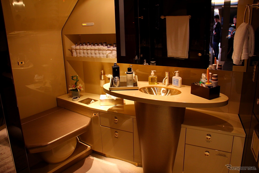 アル・ジャービル・アビエーションのエアバスA318エリート（ACJ318）の客室内